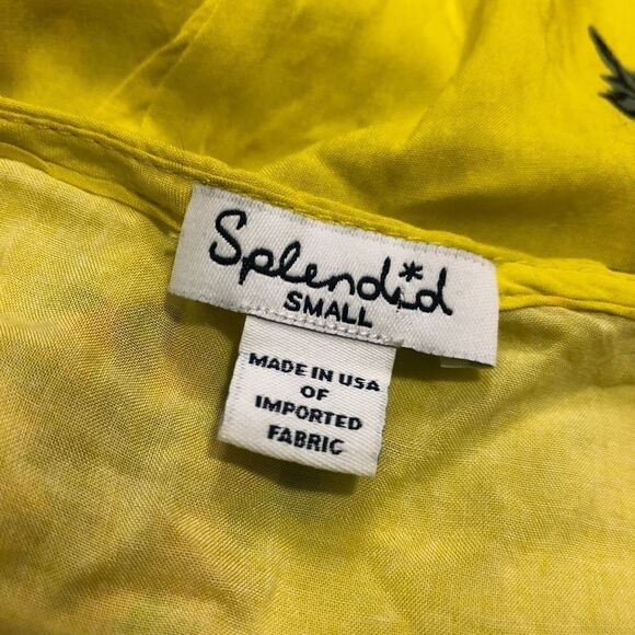 𝅺🚨 Splendid Rayon Floral Split Back Summer Blouse - Picture 6 of 7